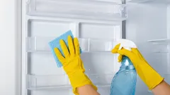 Ani soda, ani ocet: jak wyczyścić lodówkę w środku i sprawić, by wyglądała jak nowa