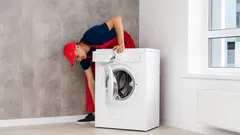 Głośna pralka? Oto skuteczne sposoby na wibracje i nieprzyjemne stuki