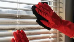 Szybki i delikatny sposób czyszczenia żaluzji domowymi metodami