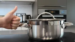 Jak skutecznie czyścić garnki ze stali nierdzewnej – poradnik krok po kroku