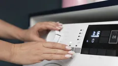 Jakiego programu prania nie należy często używać, aby zapobiec szybkiemu zużyciu pralki?