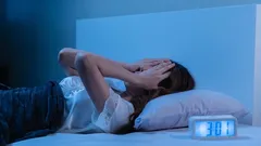 Dlaczego ciągle budzę się w środku nocy i jak to naprawić?