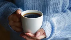 Pijesz kawę o niewłaściwej porze — oto kiedy kofeina działa najlepiej