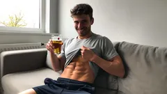 Piwo a sylwetka: czy da się połączyć przyjemność z fit celem